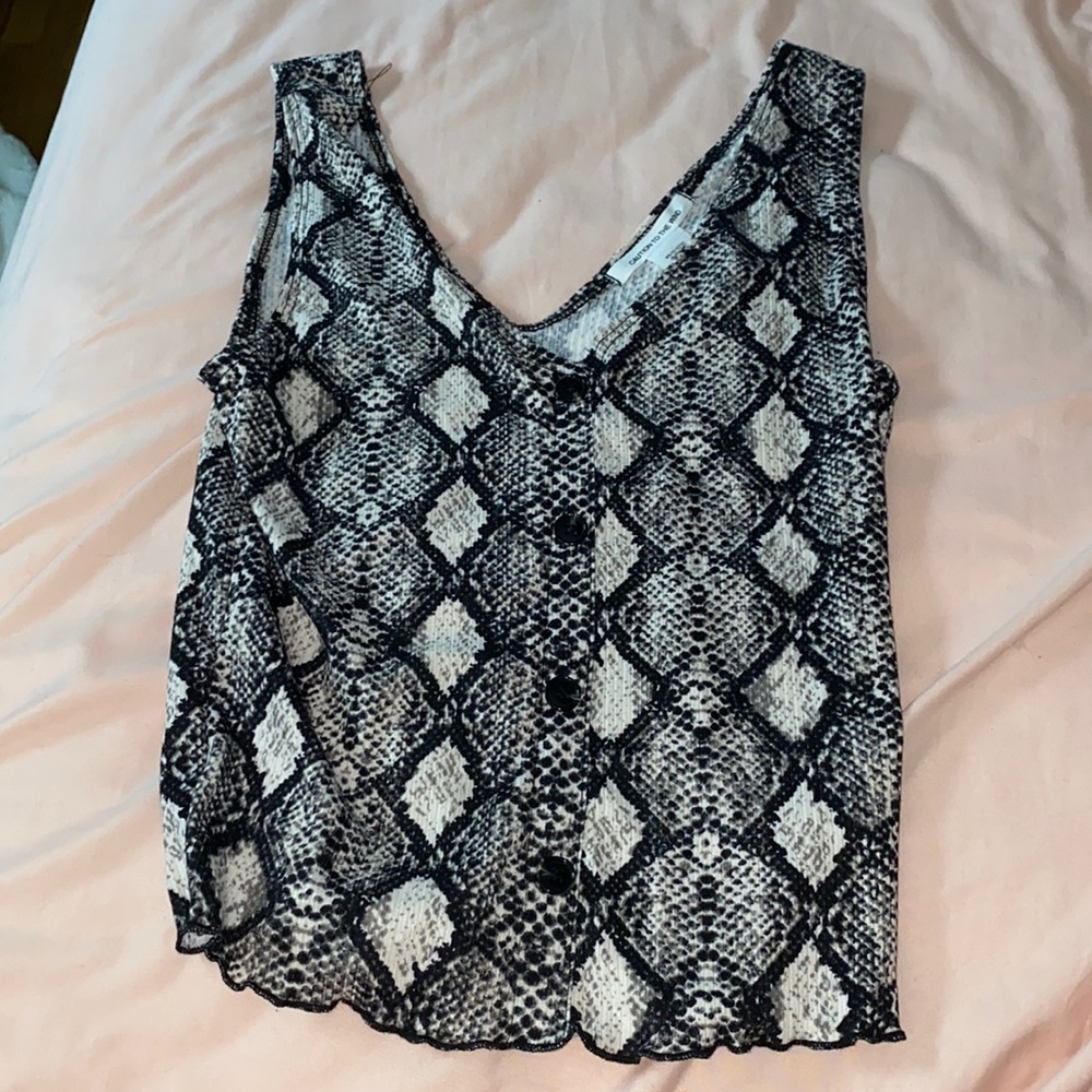 loose snakeskin tank top